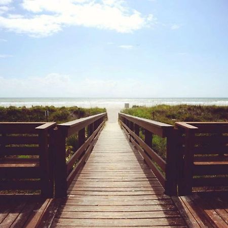 Ocean Life Beach Condo - Only Steps To The Beach St. Augustine Beach エクステリア 写真